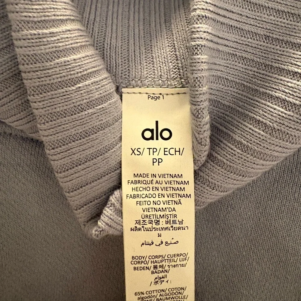 ALO Yoga nwt xs